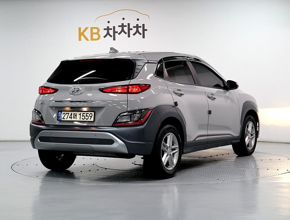 HYUNDAI Kona - Vista 3