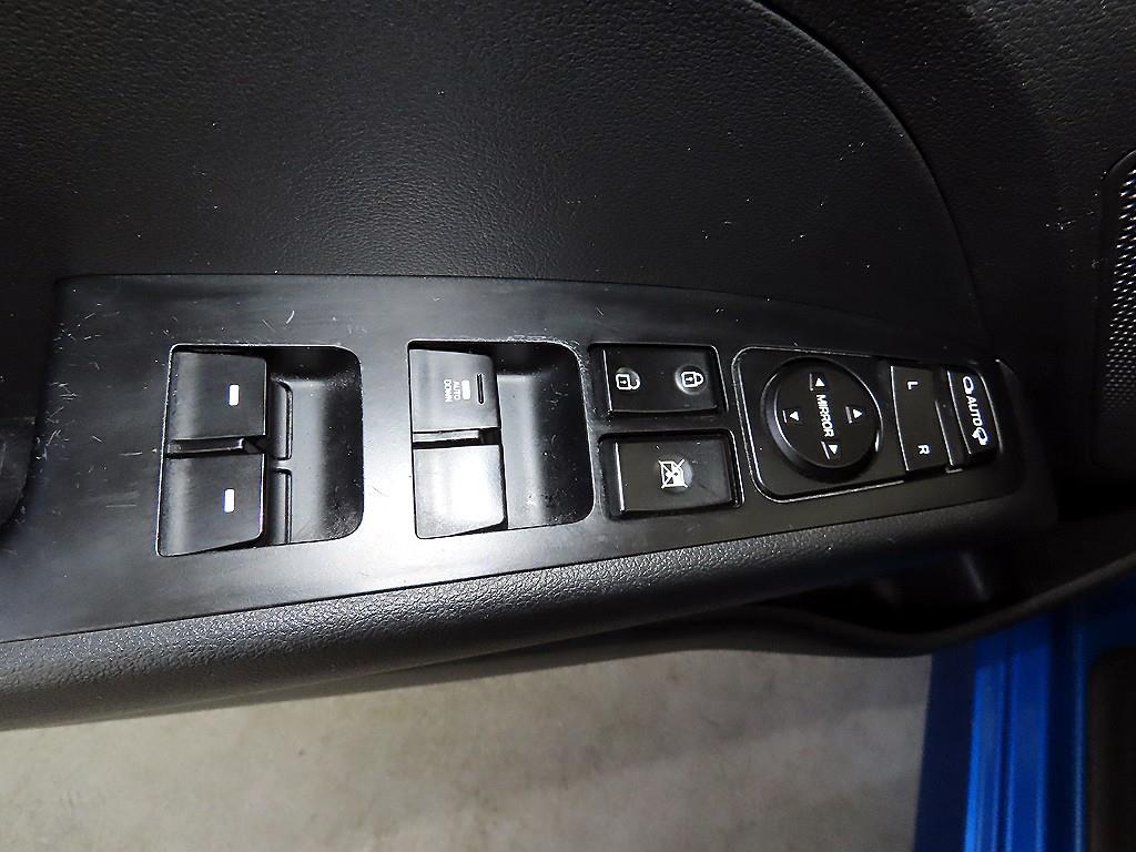 HYUNDAI Avante 2018 Azul - Importación desde Corea - HF Imports Iquique - Foto 13