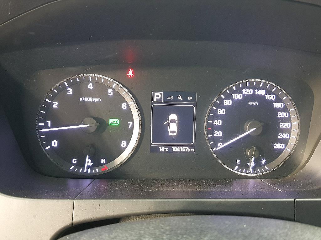 HYUNDAI Sonata - Vista 7