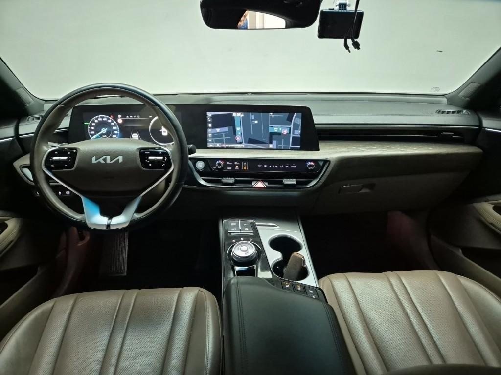 KIA K8 - Vista 10