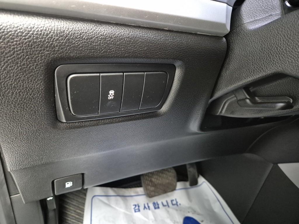 Ssangyong Korando 2016 Plateado - Importación desde Corea - HF Imports Iquique - Foto 13