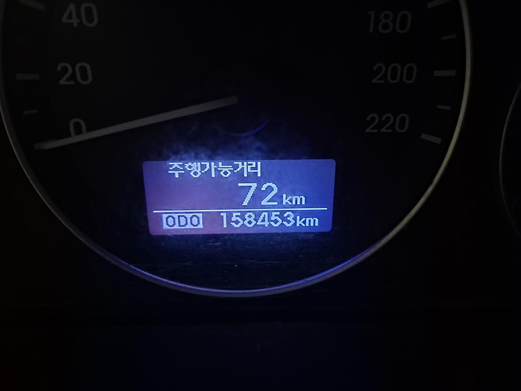 HYUNDAI Starex - Vista 7