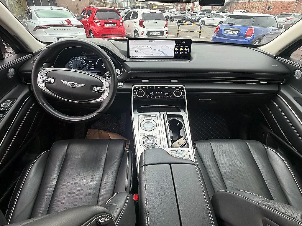 Genesis GV80 - Vista 5