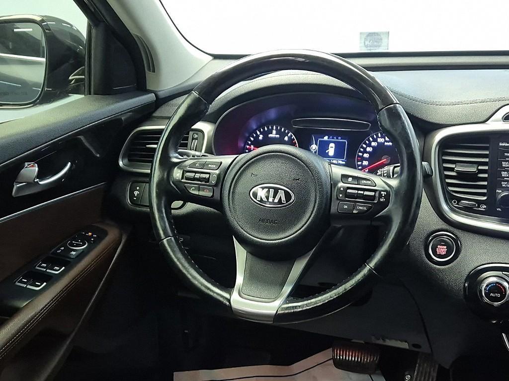 KIA Sorento - Vista 9