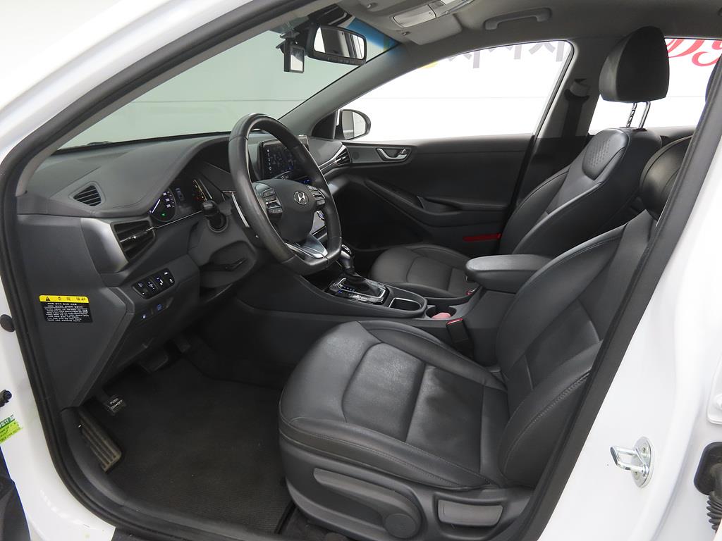 HYUNDAI Ioniq - Vista 5