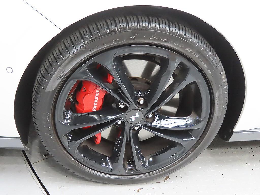 HYUNDAI Sonata - Vista 9