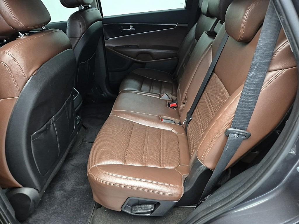 KIA Sorento - Vista 12