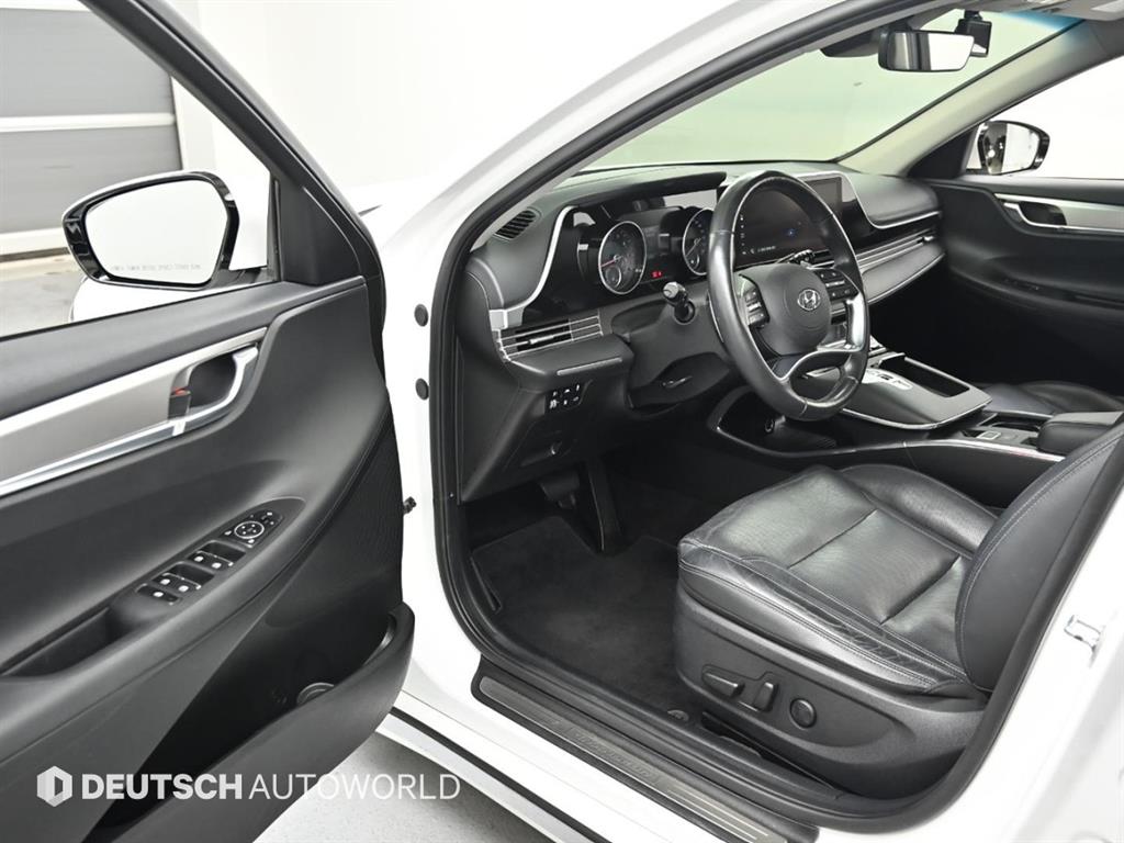 HYUNDAI Grandeur - Vista 11