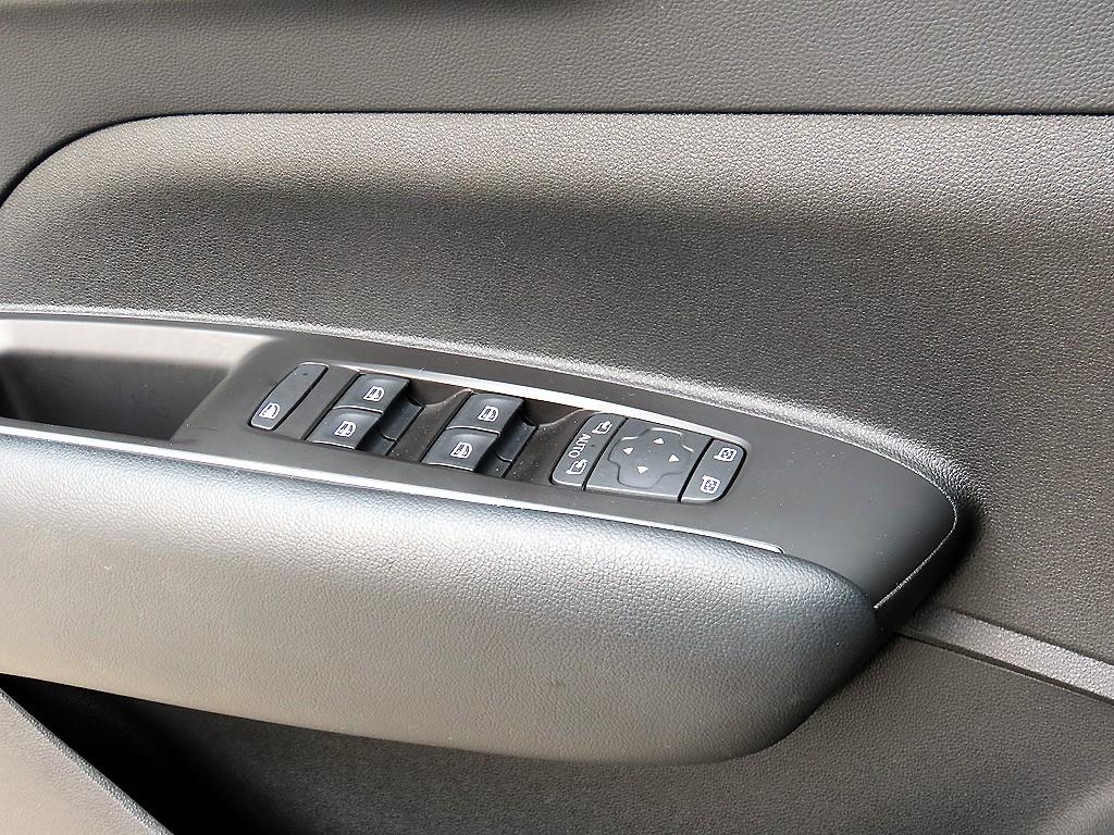 SAMSUNG QM6 - Vista 11