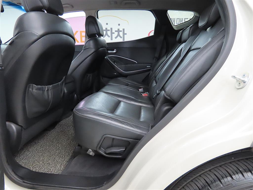 HYUNDAI Santa Fe - Vista 6