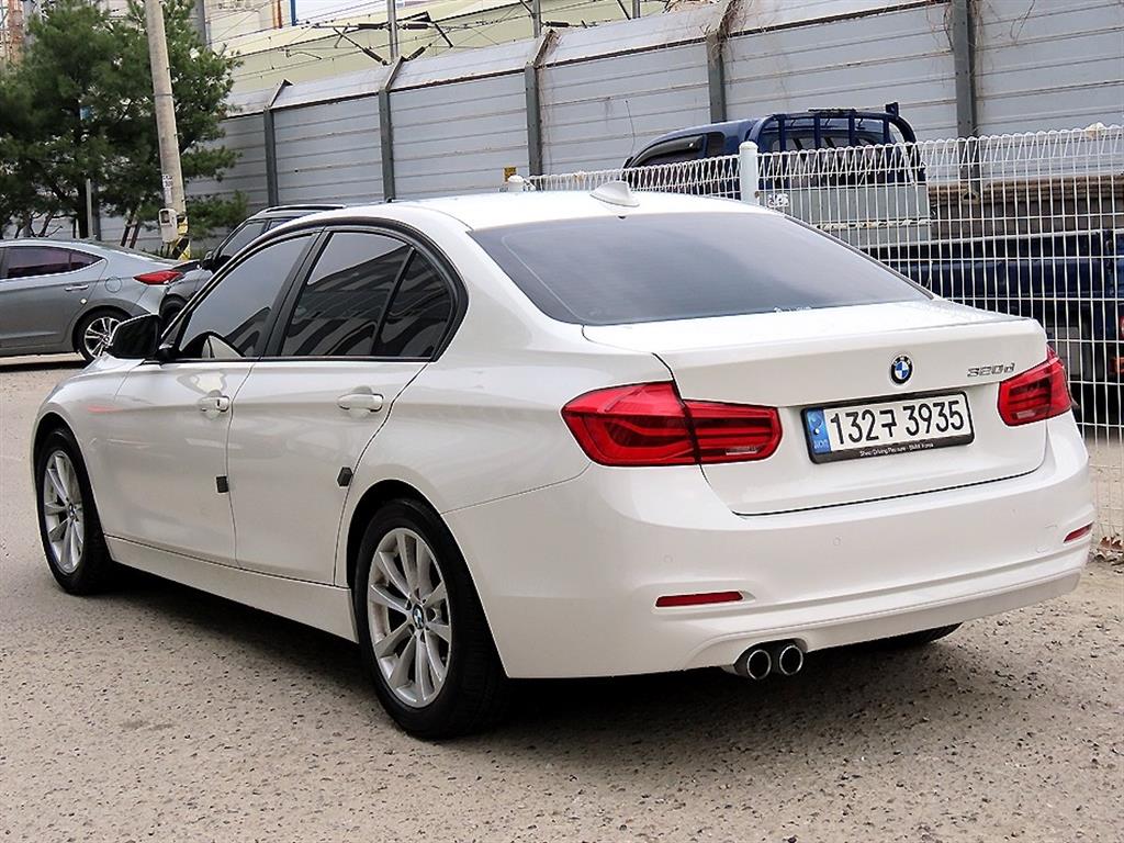 BMW 3 series - Vista 3