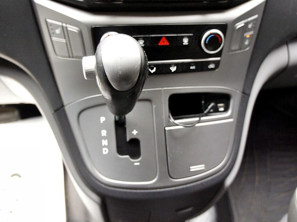 HYUNDAI Starex 2018 Gris - Importación desde Corea - HF Imports Iquique - Foto 11