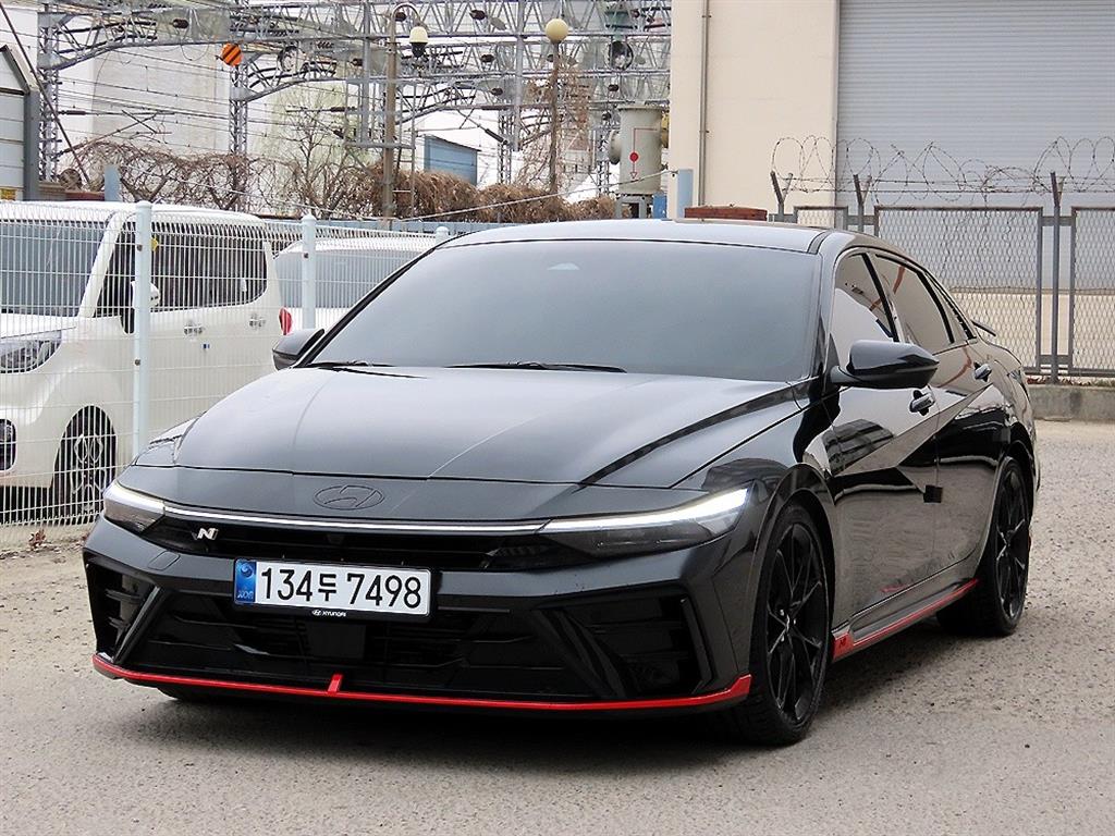 HYUNDAI Avante - Vista 2