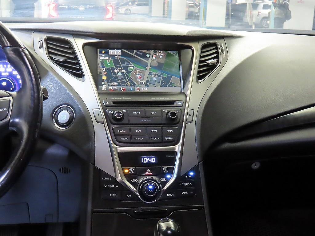 HYUNDAI Grandeur - Vista 11