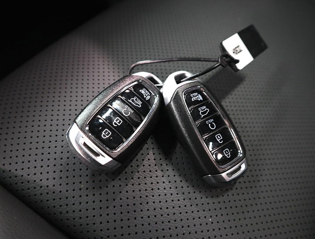 HYUNDAI Kona 2023 Gris - Importación desde Corea - HF Imports Iquique - Foto 17