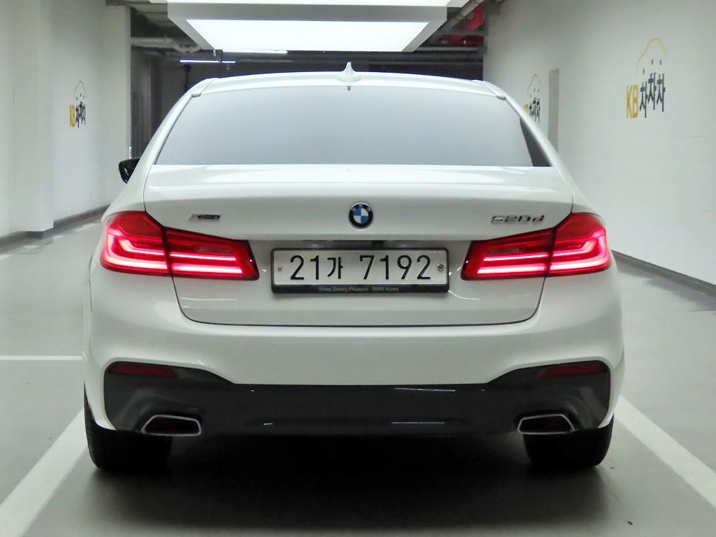 BMW 5 Series - Vista 3