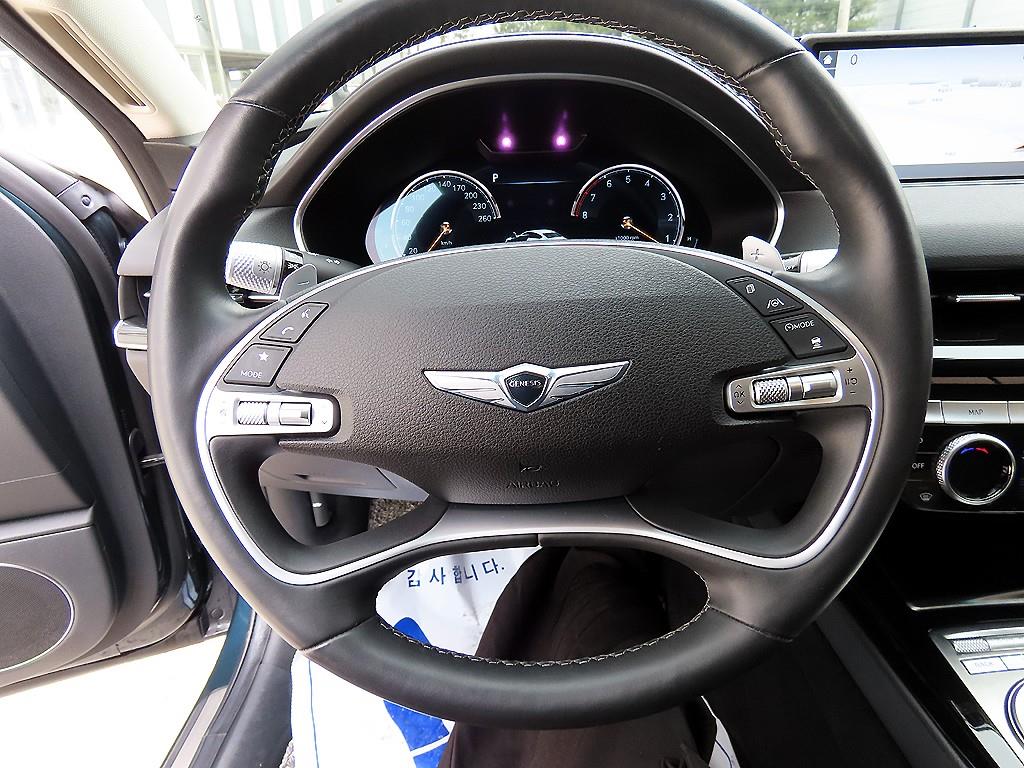 Genesis G80 - Vista 8