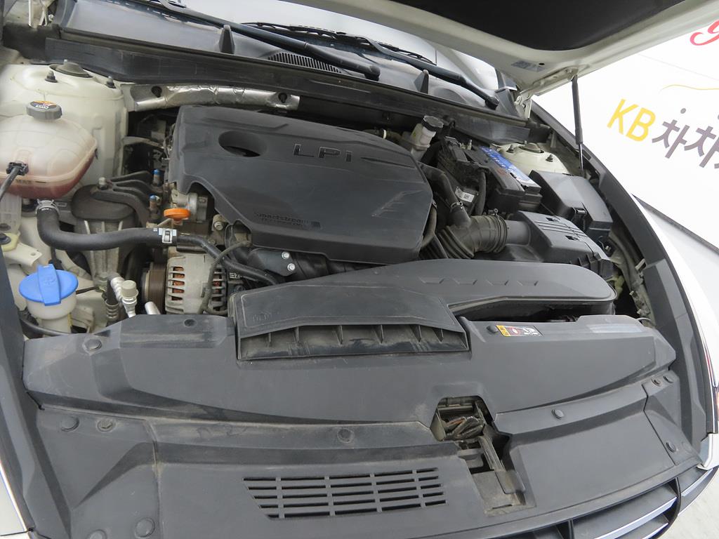 HYUNDAI Sonata 2020 Blanco - Importación desde Corea - HF Imports Iquique - Foto 19