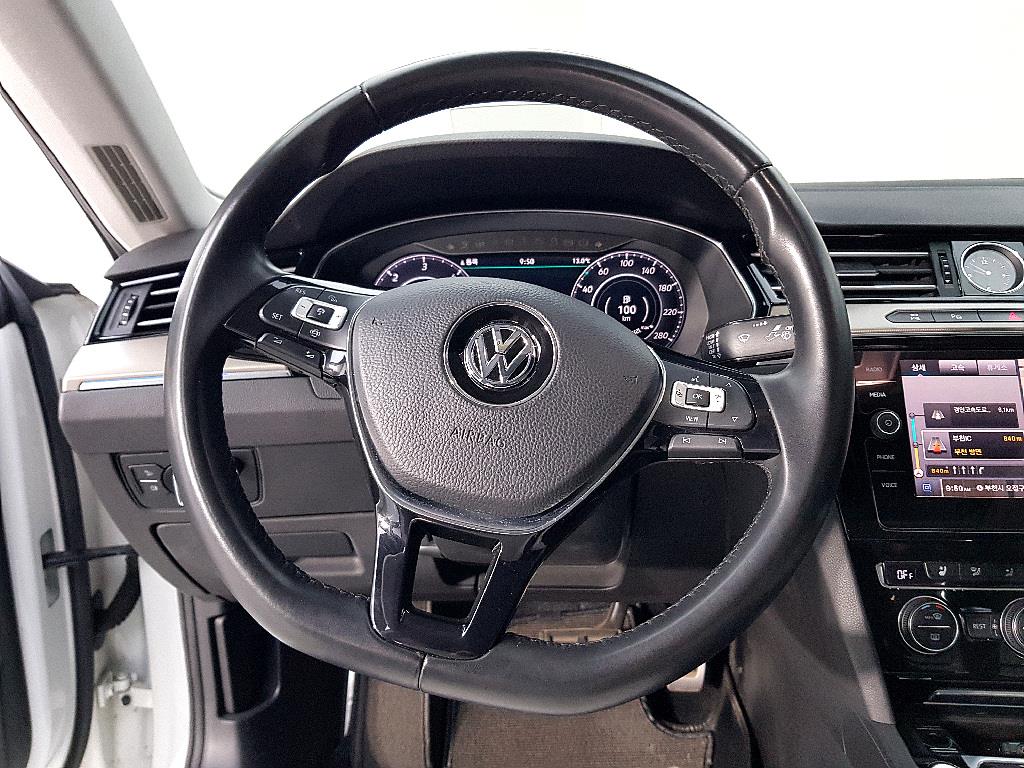 Volkswagen Arteon - Vista 12