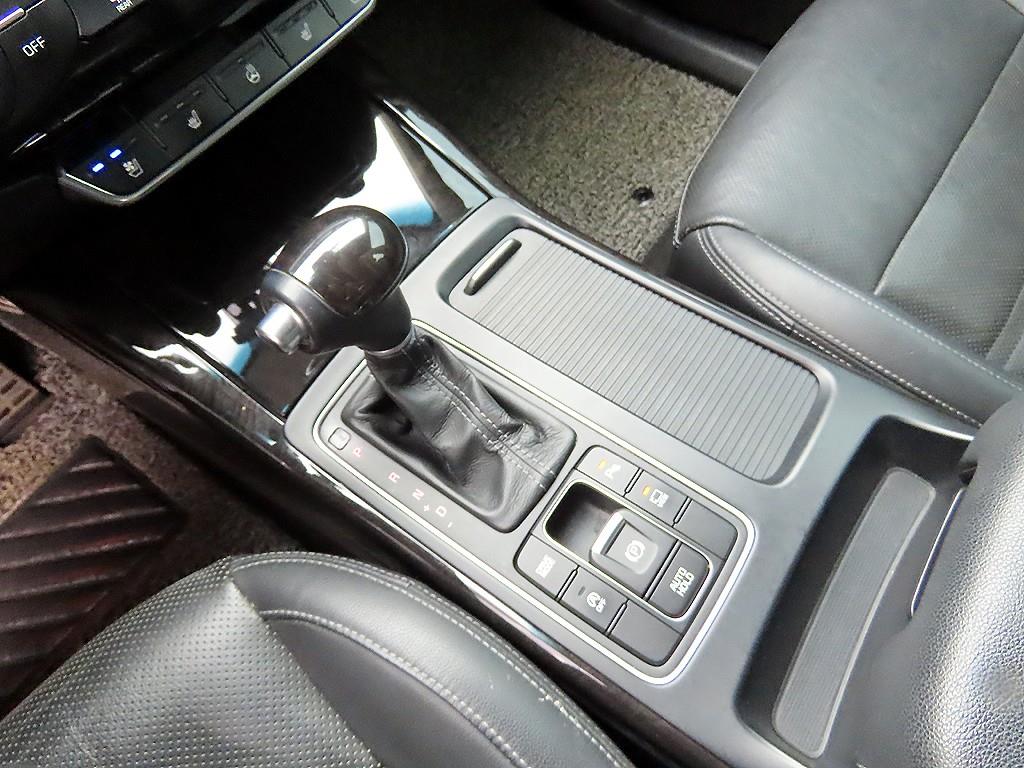 KIA Sorento - Vista 10