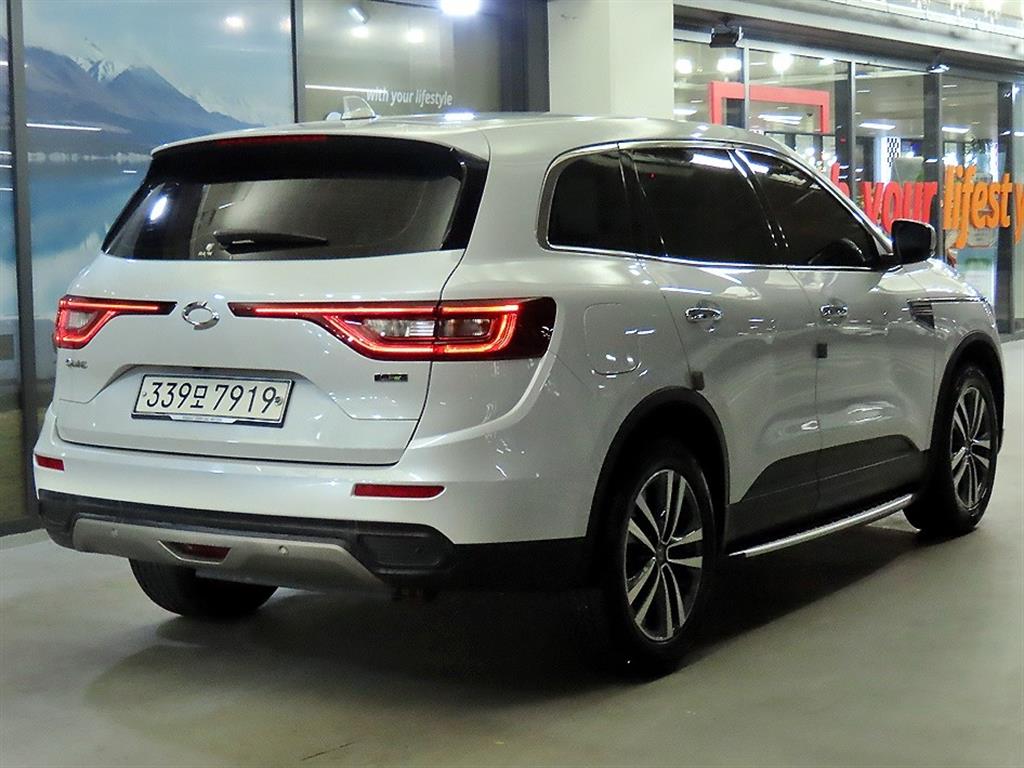 SAMSUNG QM6 - Vista 4