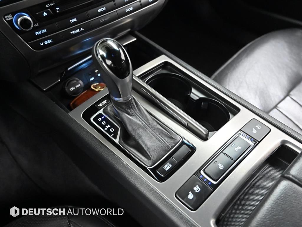 HYUNDAI Genesis - Vista 9