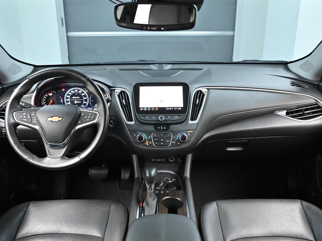 Chevrolet Malibu - Vista 6