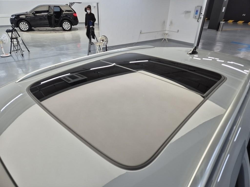 Audi Q4 2023 Gris - Importación desde Corea - HF Imports Iquique - Foto 13