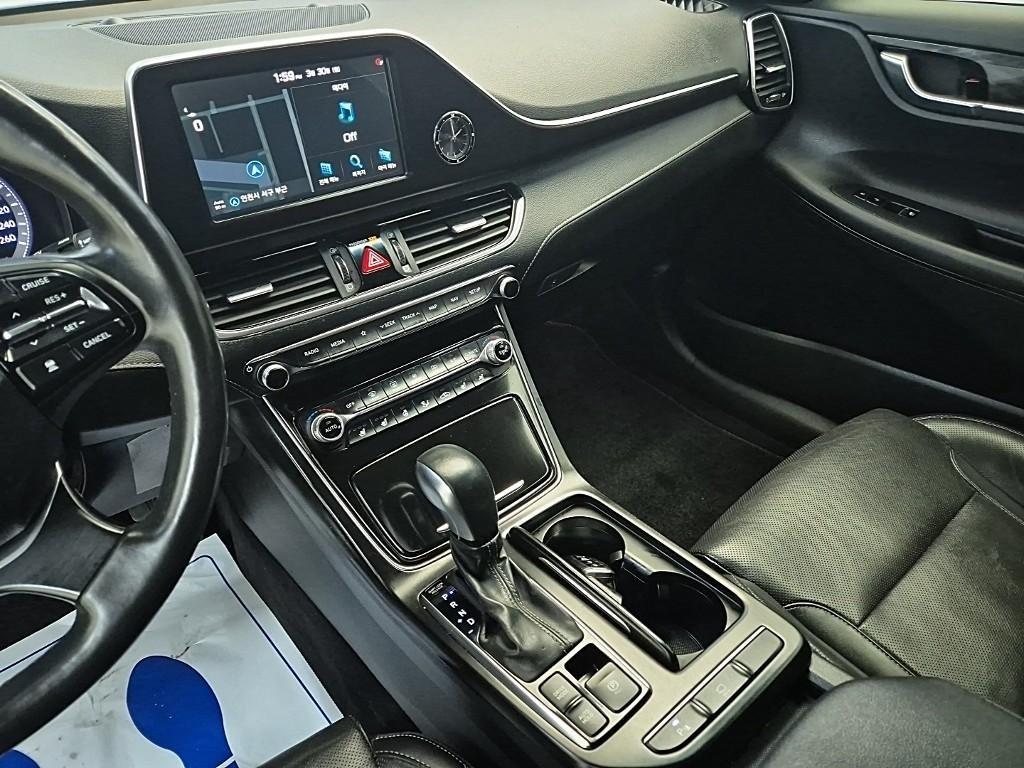 HYUNDAI Grandeur - Vista 10