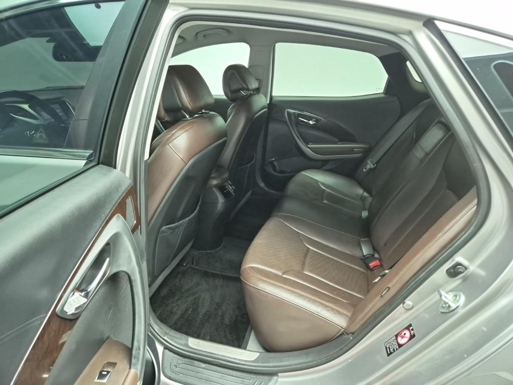 HYUNDAI Grandeur - Vista 12