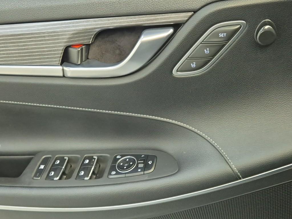 HYUNDAI Grandeur - Vista 10