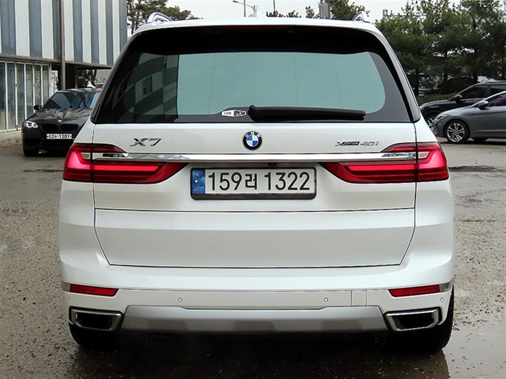 BMW X7 - Vista 4