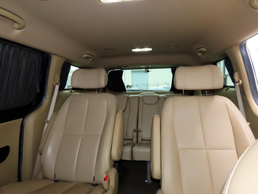 KIA Carnival - Vista 7