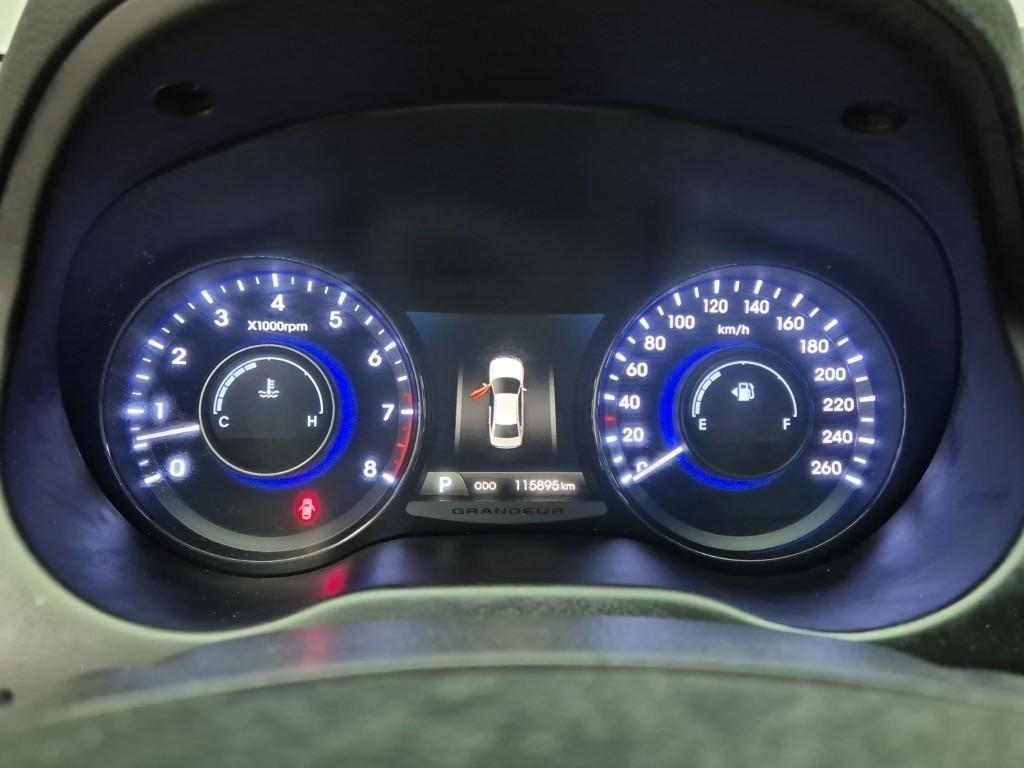 HYUNDAI Grandeur - Vista 6