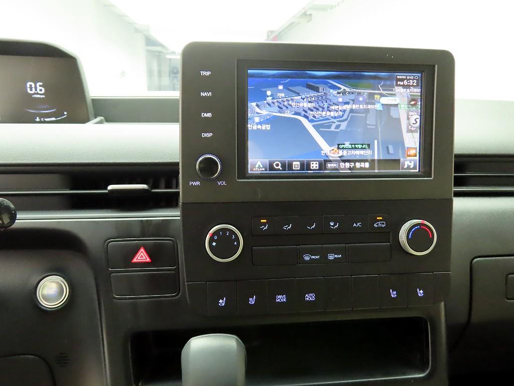 HYUNDAI Staria - Vista 9