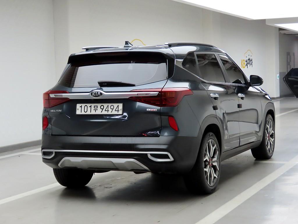 KIA Seltos - Vista 4