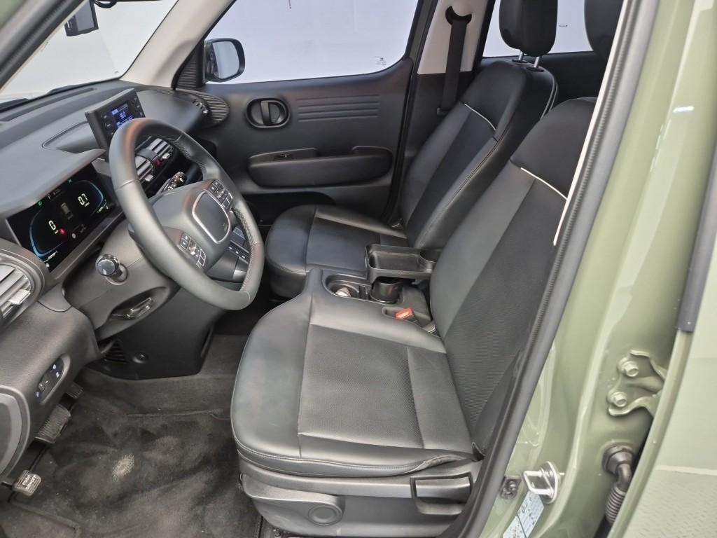 HYUNDAI Casper - Vista 11