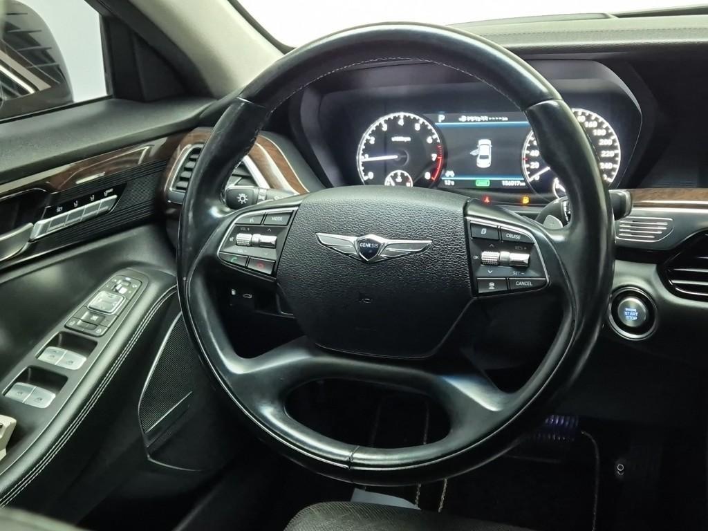 Genesis EQ900 - Vista 6