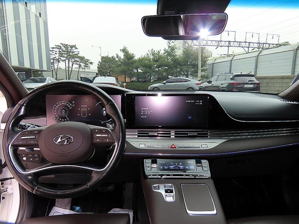 HYUNDAI Grandeur - Vista 7