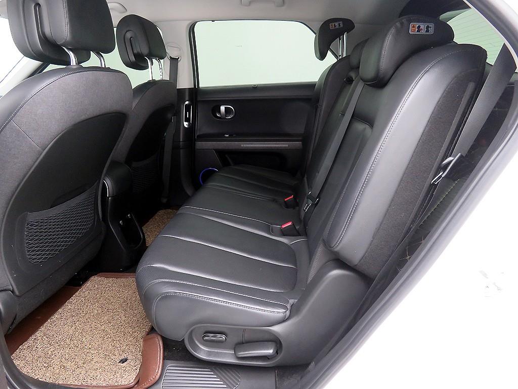 HYUNDAI Ioniq 5 - Vista 8