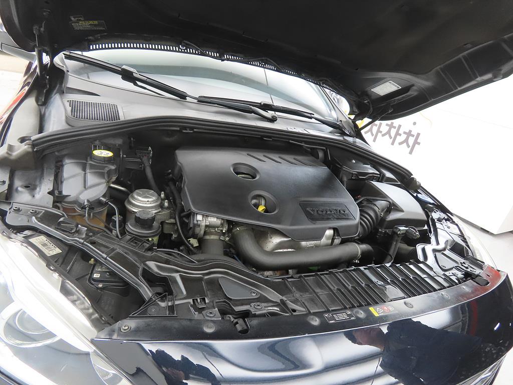 Volvo S60 2014 Negro - Importación desde Corea - HF Imports Iquique - Foto 19