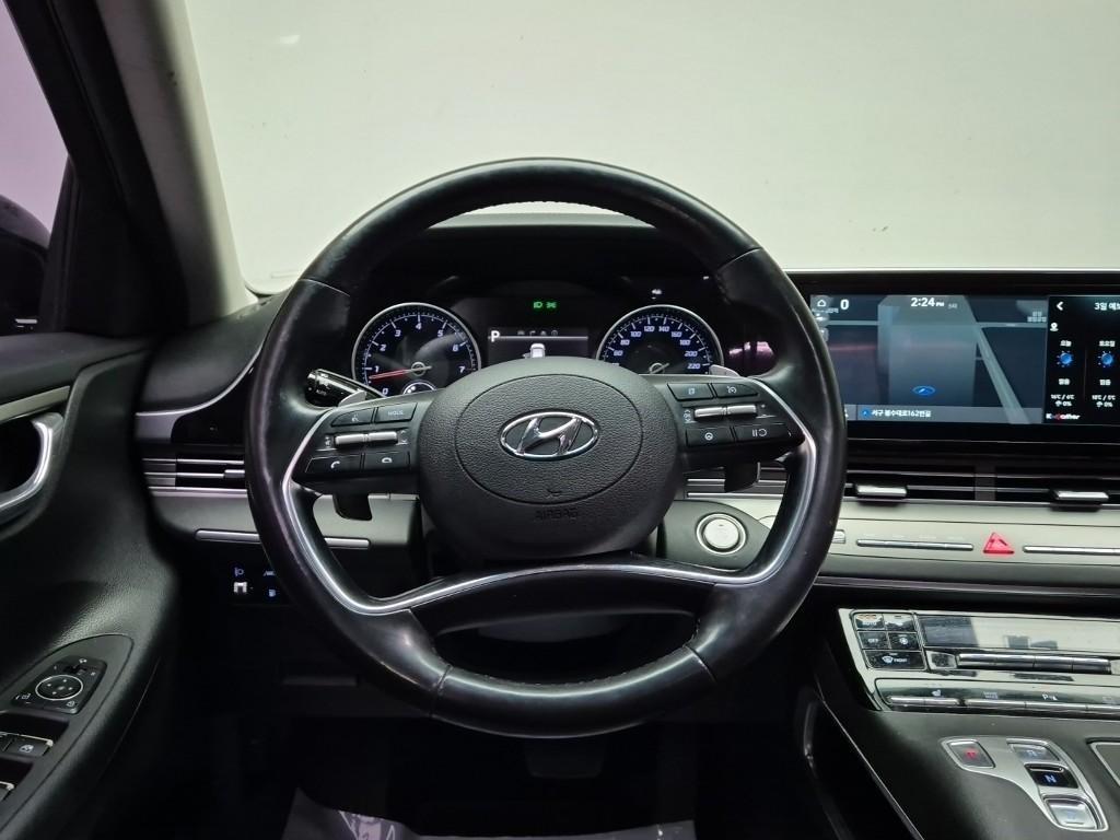 HYUNDAI Grandeur - Vista 9