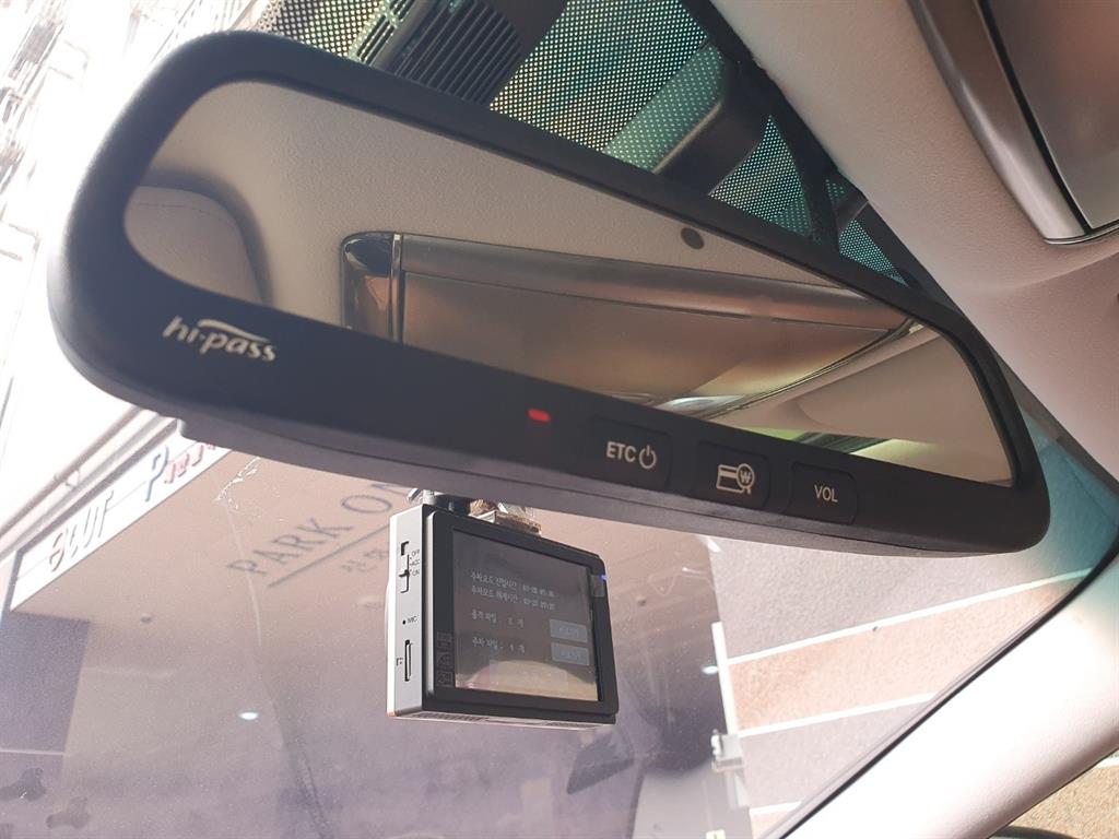 HYUNDAI Grandeur 2016 Negro - Importación desde Corea - HF Imports Iquique - Foto 13