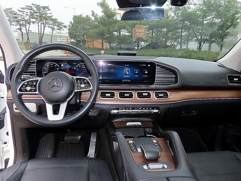 Mercedes Benz GLE Class - Vista 7