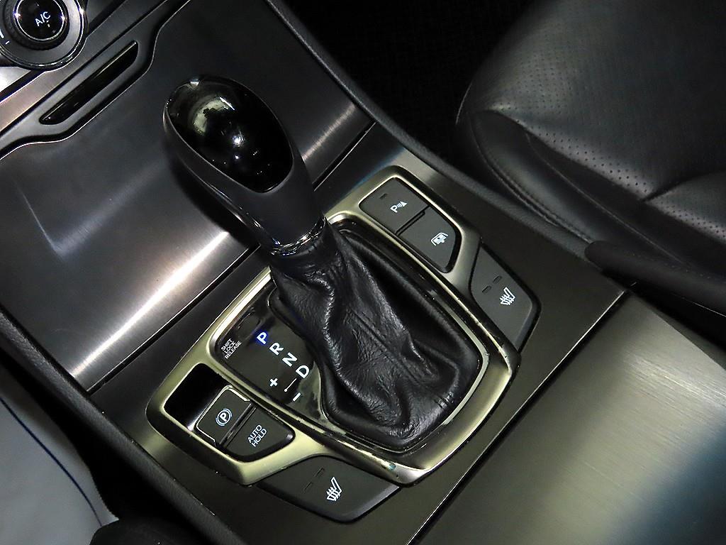 HYUNDAI Grandeur - Vista 12