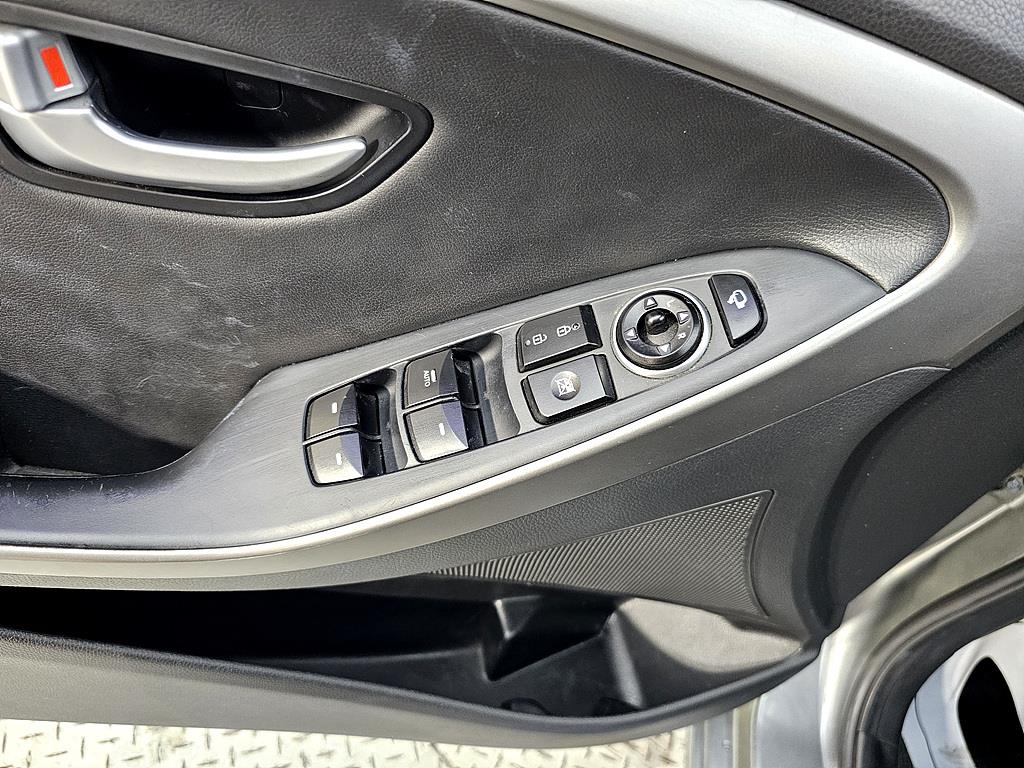 HYUNDAI i30 2016 Gris - Importación desde Corea - HF Imports Iquique - Foto 13