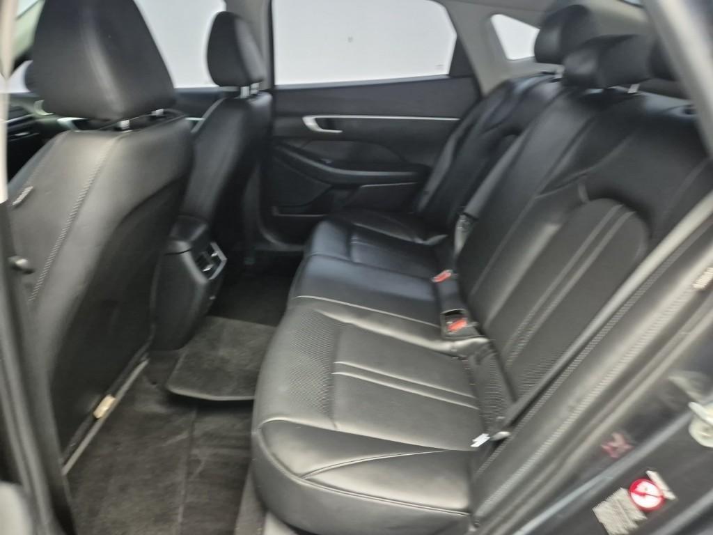 HYUNDAI Sonata - Vista 12