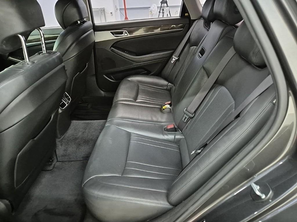 Genesis G80 - Vista 11