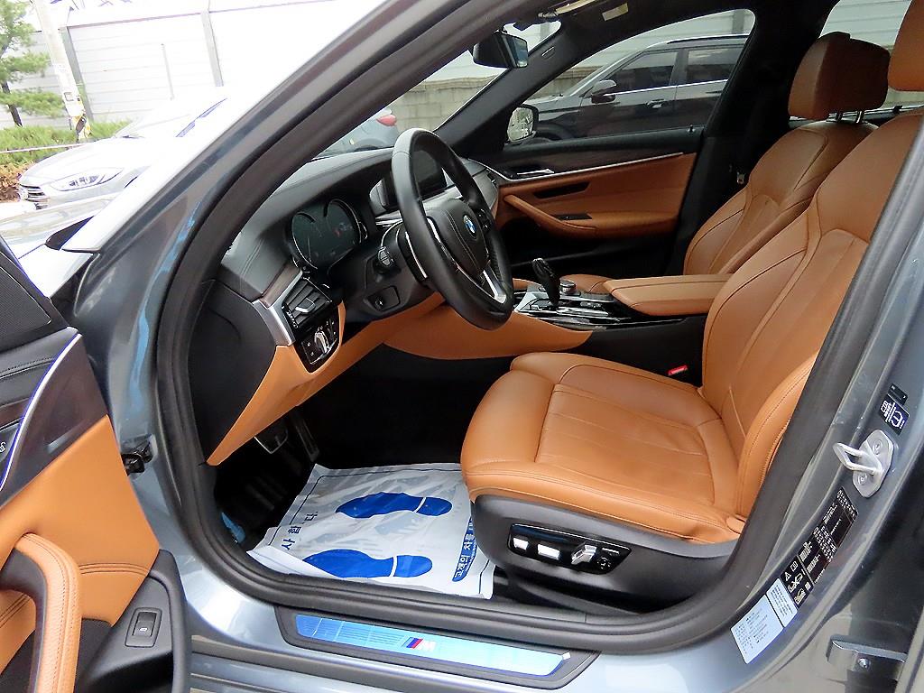 BMW 5 Series - Vista 5