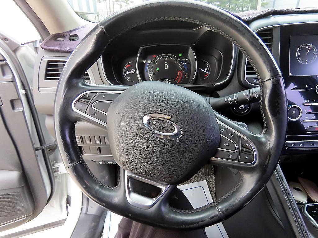 SAMSUNG QM6 - Vista 8